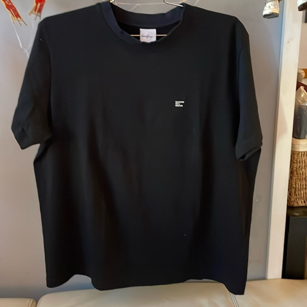 Second Layer “shadow of a dream” black T-shirt sz S